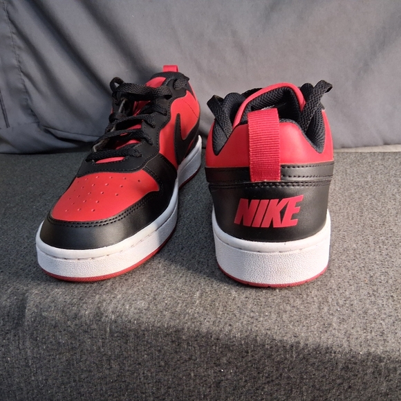 Nike Court Borough Low Recraft DV5456-600 Youth Size 7y Red and Black - Picture 4 of 8